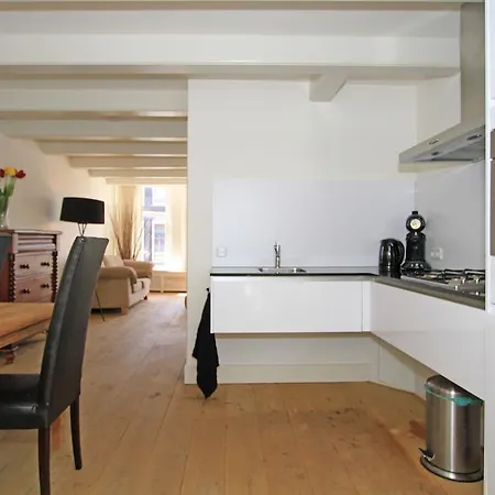136-2 Cozy Spacious Jordaan *non Smoking*